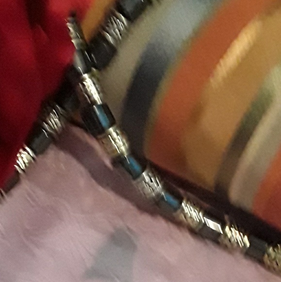 Neckless - Picture 3 of 3